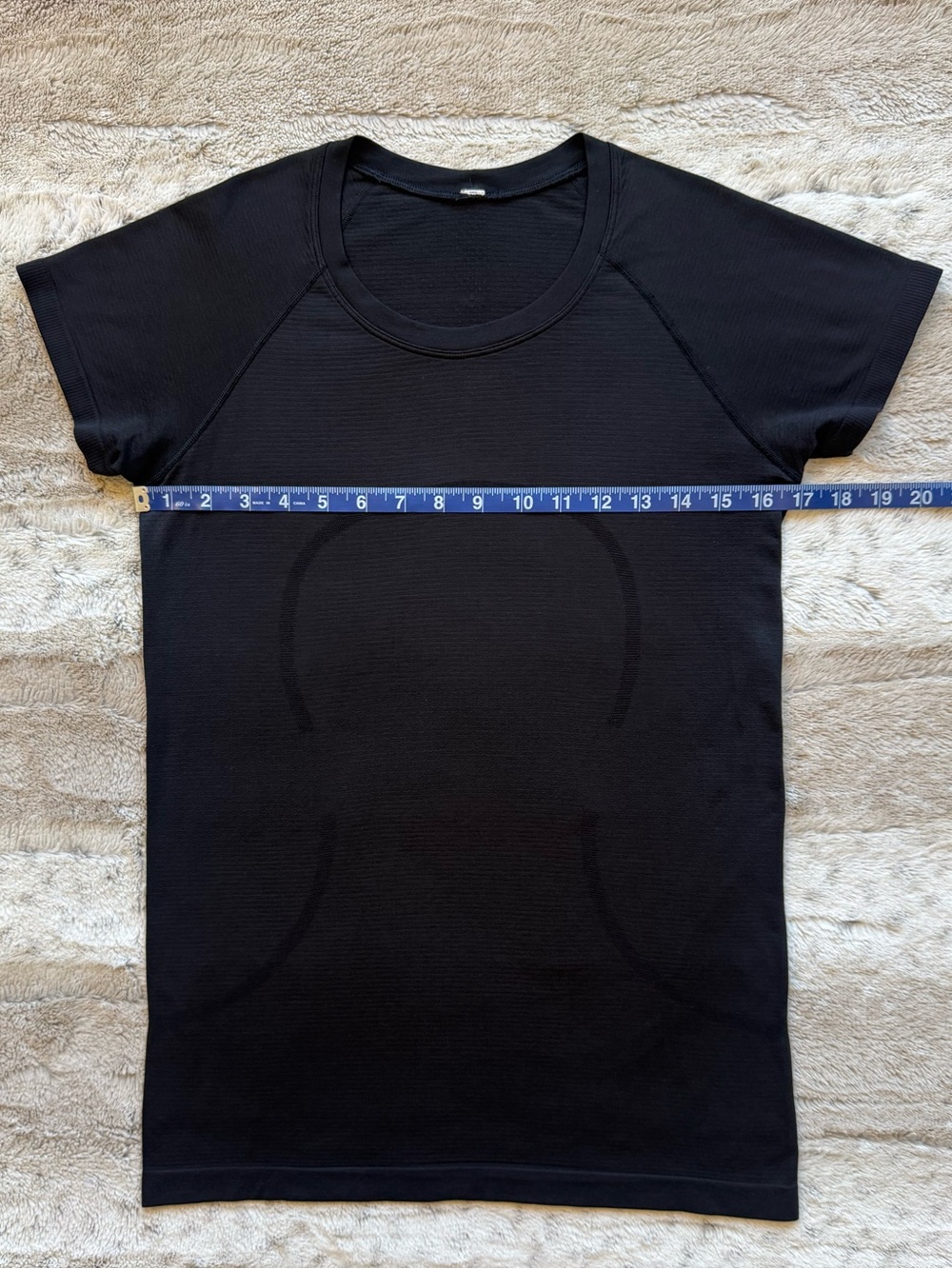 Lululemon Swiftly Tech Short Sleeve
2.0 in Black Size 8 - Picture 8 of 14